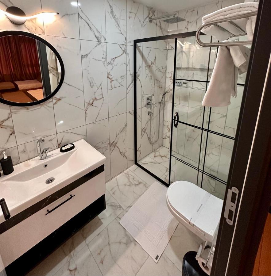 Skymoon Istanbul Airport Hotel Arnavutkoy Quarto foto